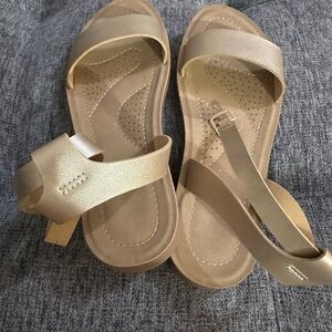 Elegant Gold Women's Sandals